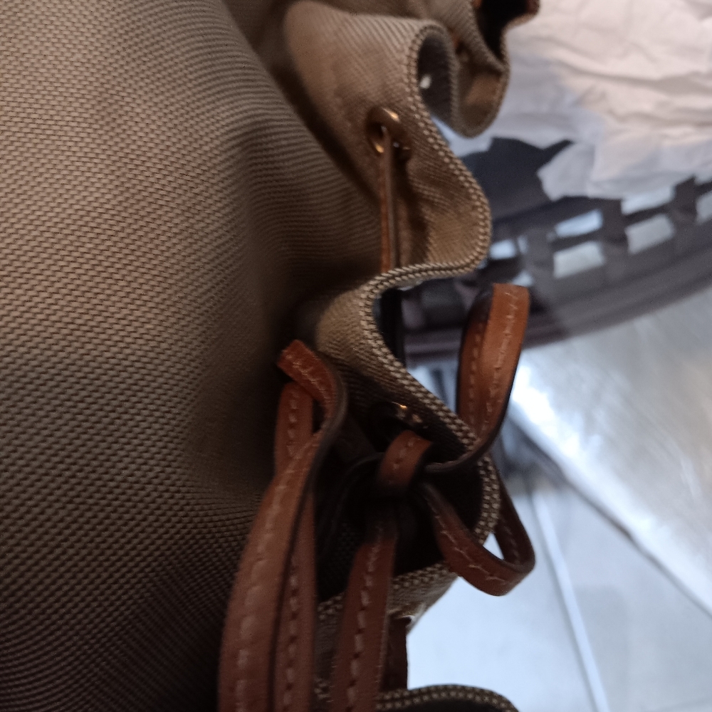 LI Bisonte Handbag - Picture 3 of 11